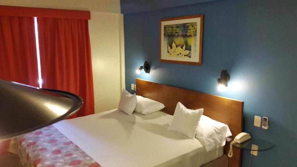 Hotel Amalfi Асунсьон Экстерьер фото
